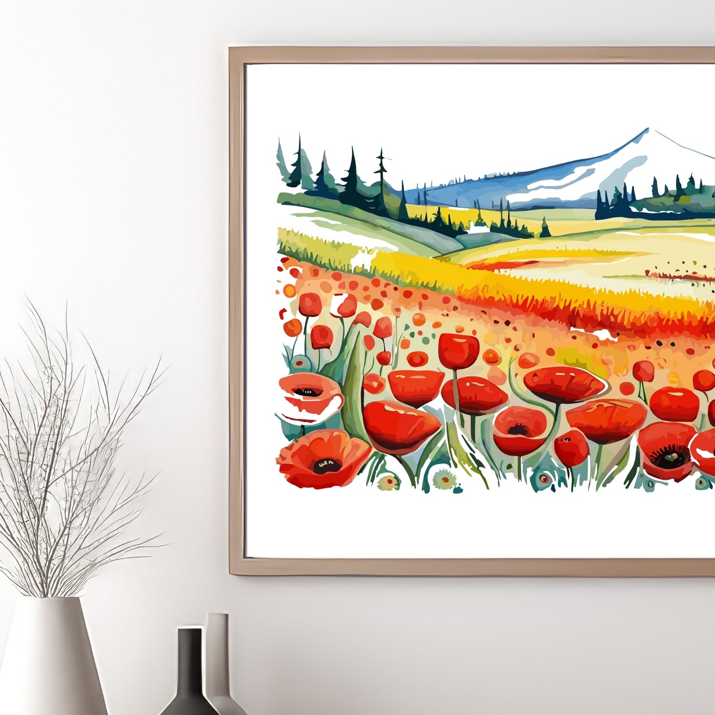 Forvandle ditt hjem med den sjarmerende skjønnheten av vår "Poppies Fields" plakat, en del av en eksklusiv serie grafiske akvarellmalerier. Illustrasjonsfoto viser motivet i en eikeramme.