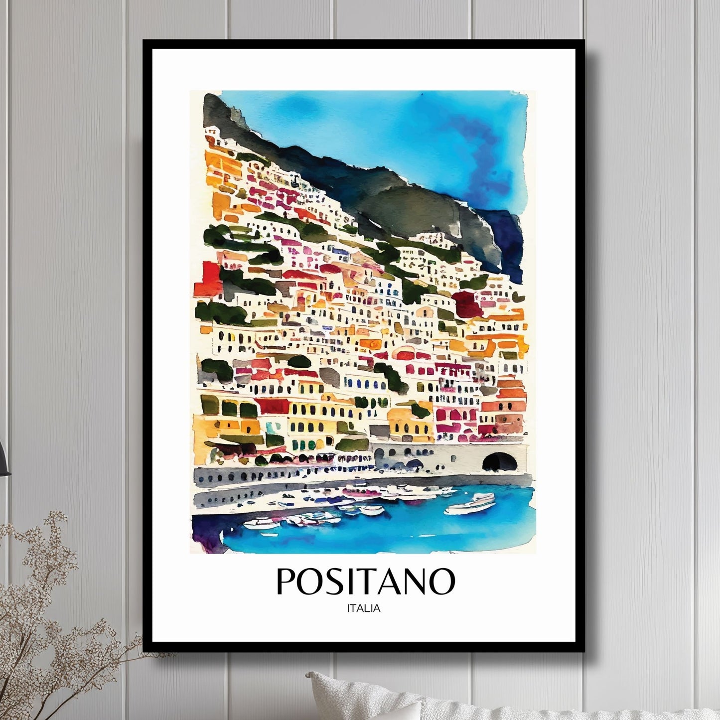 Opplev Positanos ikoniske skjønnhet med vår plakat Positano No5.  Illustrasjon viser plakat med tekst i sort ramme.